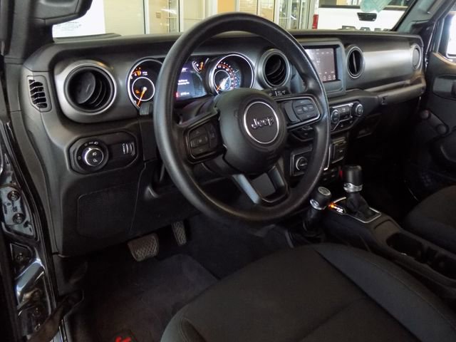 Certified 2023 Jeep Gladiator Sport AWD/4WD image 21
