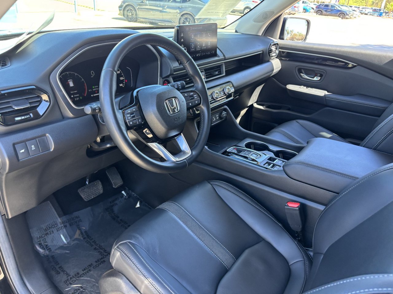 Used 2025 Honda Pilot EX-L image 16
