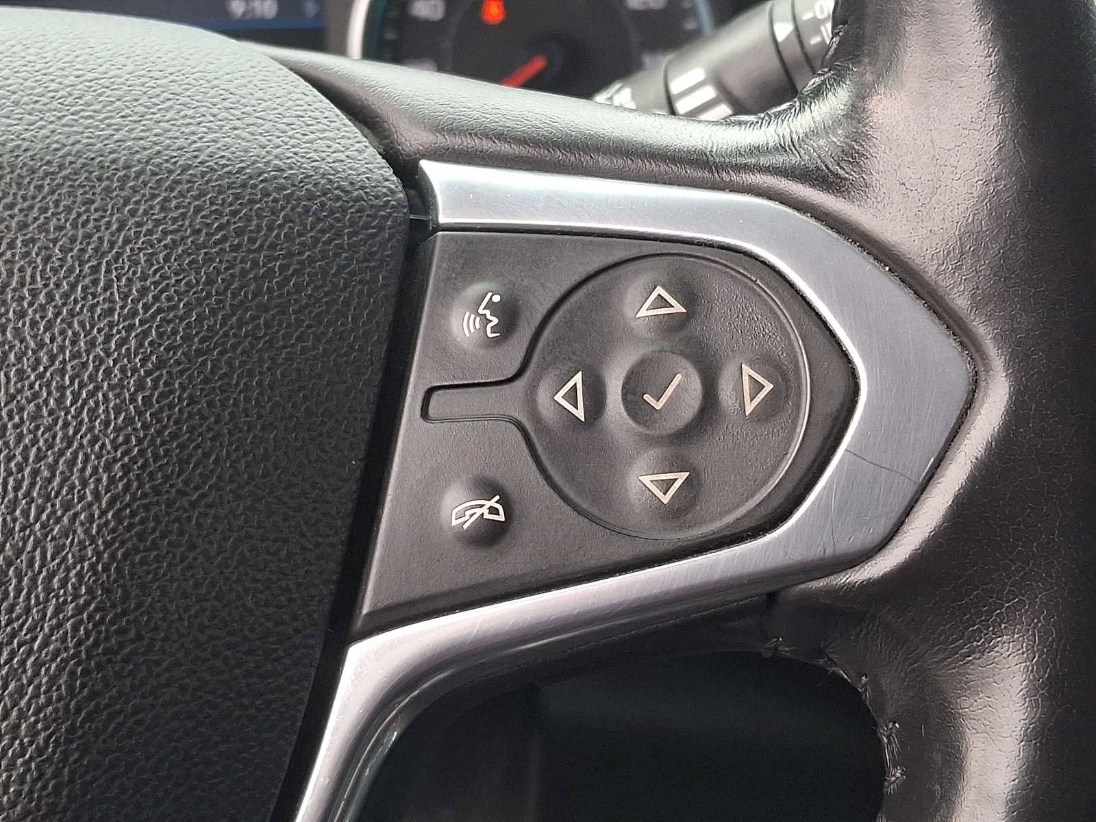 Used 2021 Chevrolet Traverse LT AWD/4WD image 22