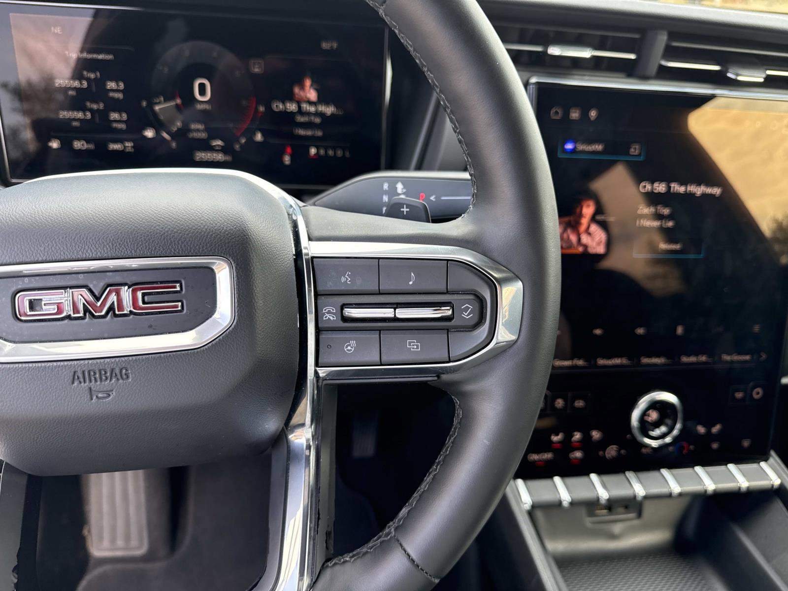 Used 2025 GMC Terrain Elevation image 28