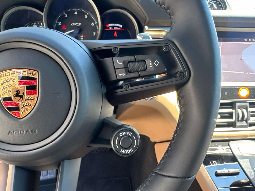 New 2026 Porsche Macan GTS image 25