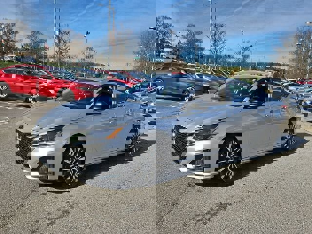 Used 2024 Nissan Altima 2.5 SV image 4