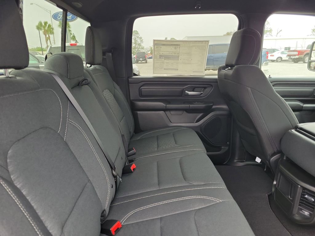 New 2026 RAM 1500 Express AWD/4WD image 28