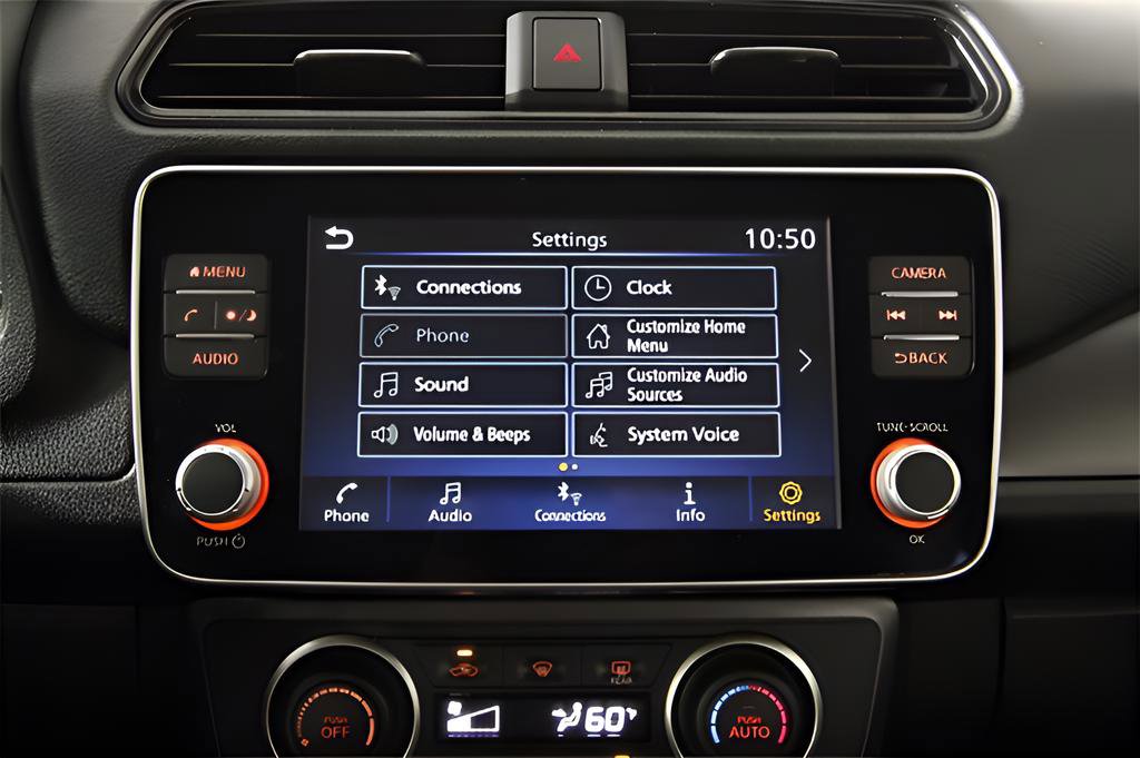 Used 2025 Nissan Leaf S image 29