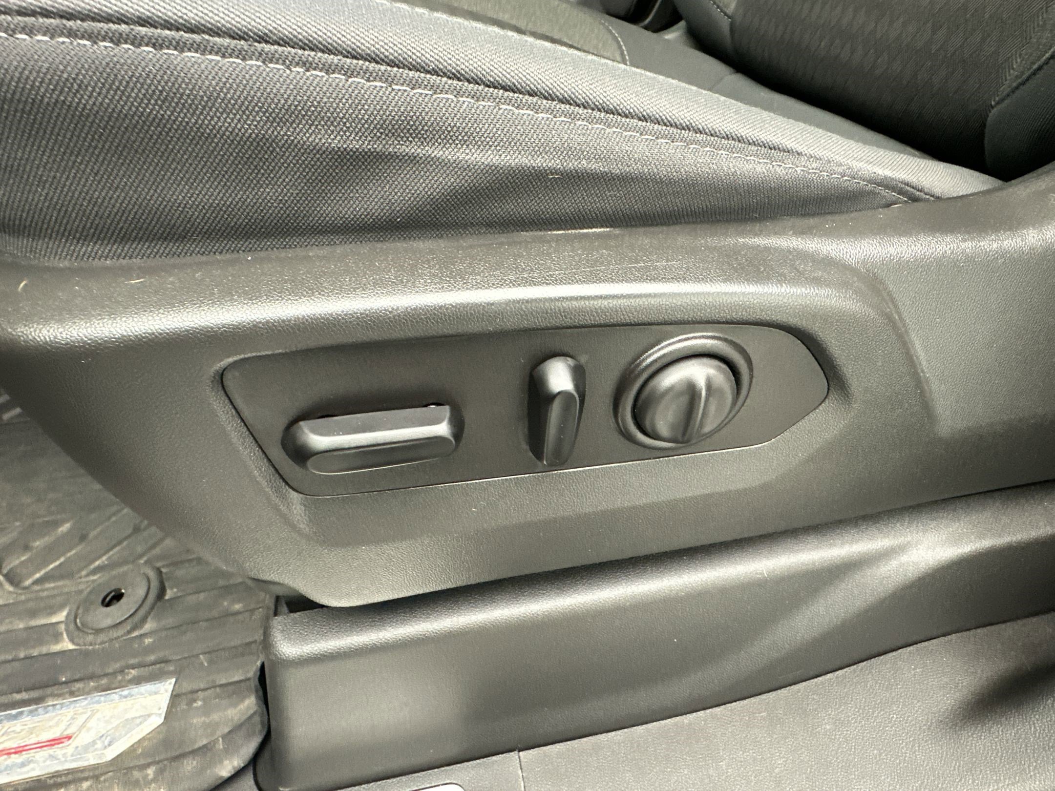 Certified 2020 Chevrolet Silverado 1500 RST image 13