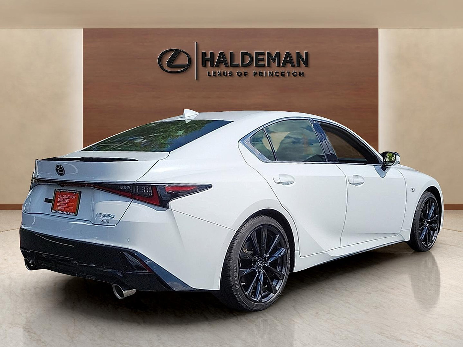Used 2022 Lexus IS 350 F Sport AWD/4WD image 6