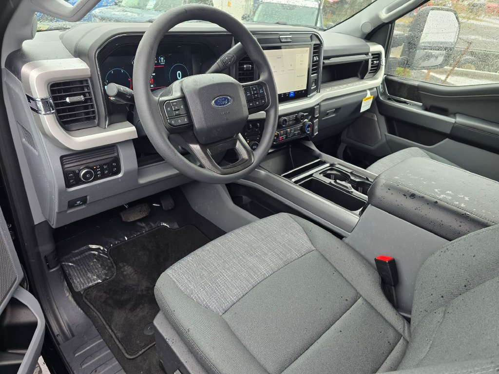 New 2026 Ford F250 XLT w/ XLT Premium Package AWD/4WD image 2