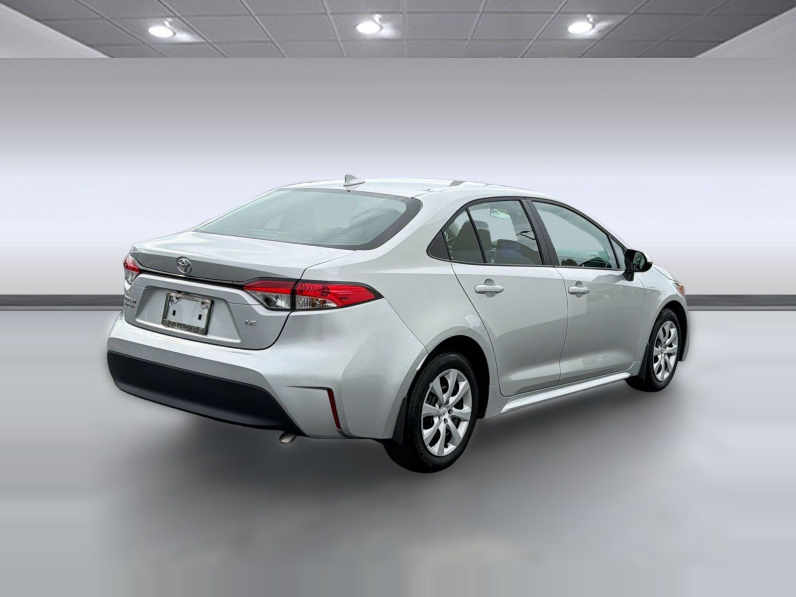 Used 2025 Toyota Corolla LE FWD image 9