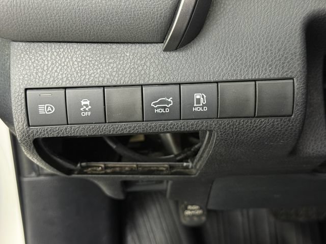 Used 2022 Toyota Camry SE FWD image 13