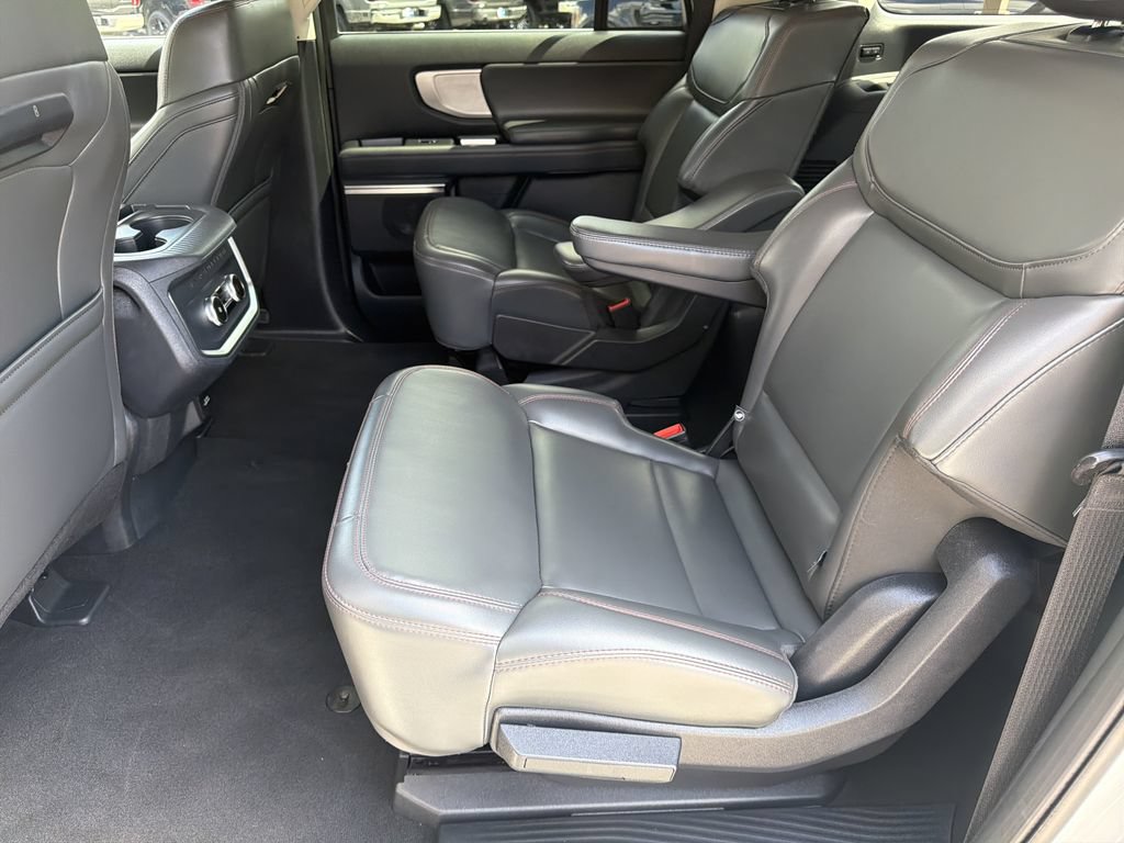 Used 2025 Ford Expedition Max Active AWD/4WD image 21