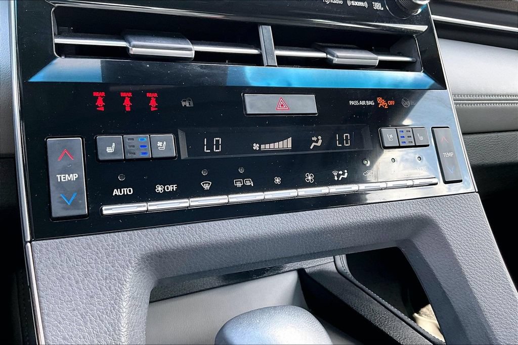 Used 2019 Toyota Avalon Limited w/ Advanced Safety Package FWD image 31