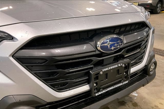 Used 2025 Subaru Outback Premium AWD/4WD image 30