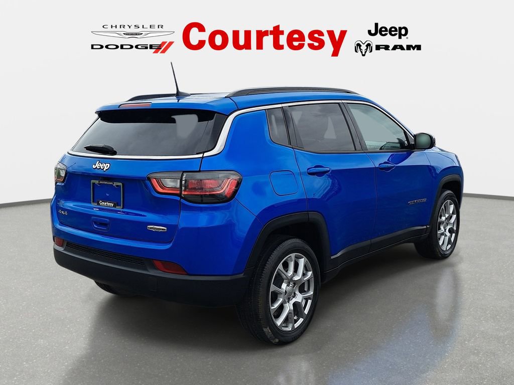 Certified 2022 Jeep Compass Latitude w/ Sun and Sound Group image 3
