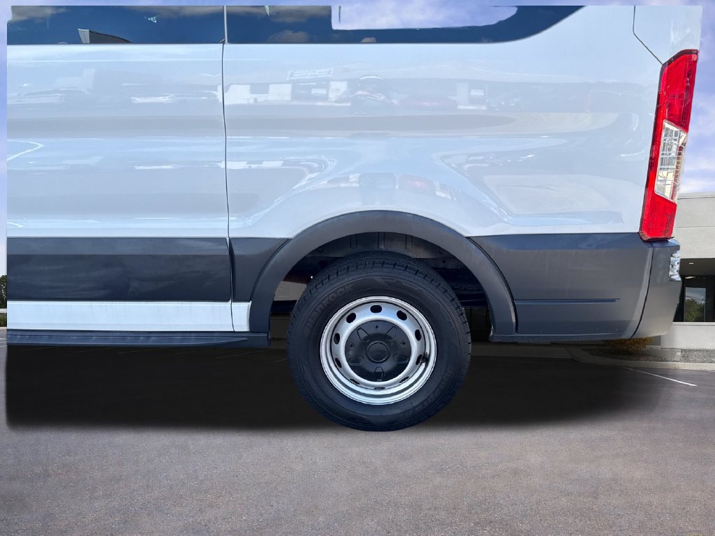 Used 2018 Ford Transit 150 XL RWD image 28