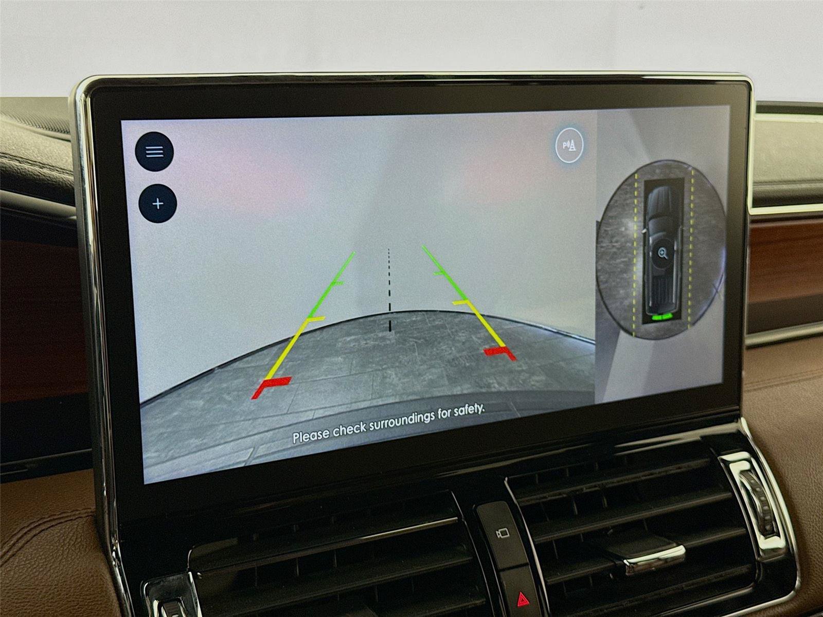 Used 2023 Lincoln Navigator Reserve AWD/4WD image 12