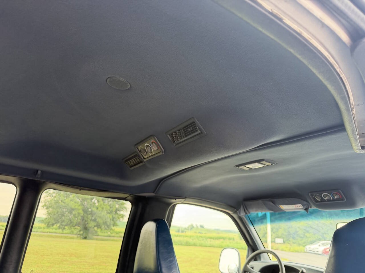 Used 2000 Chevrolet Express 3500 Extended Passenger w/ Preferred Equipment Group RWD image 18