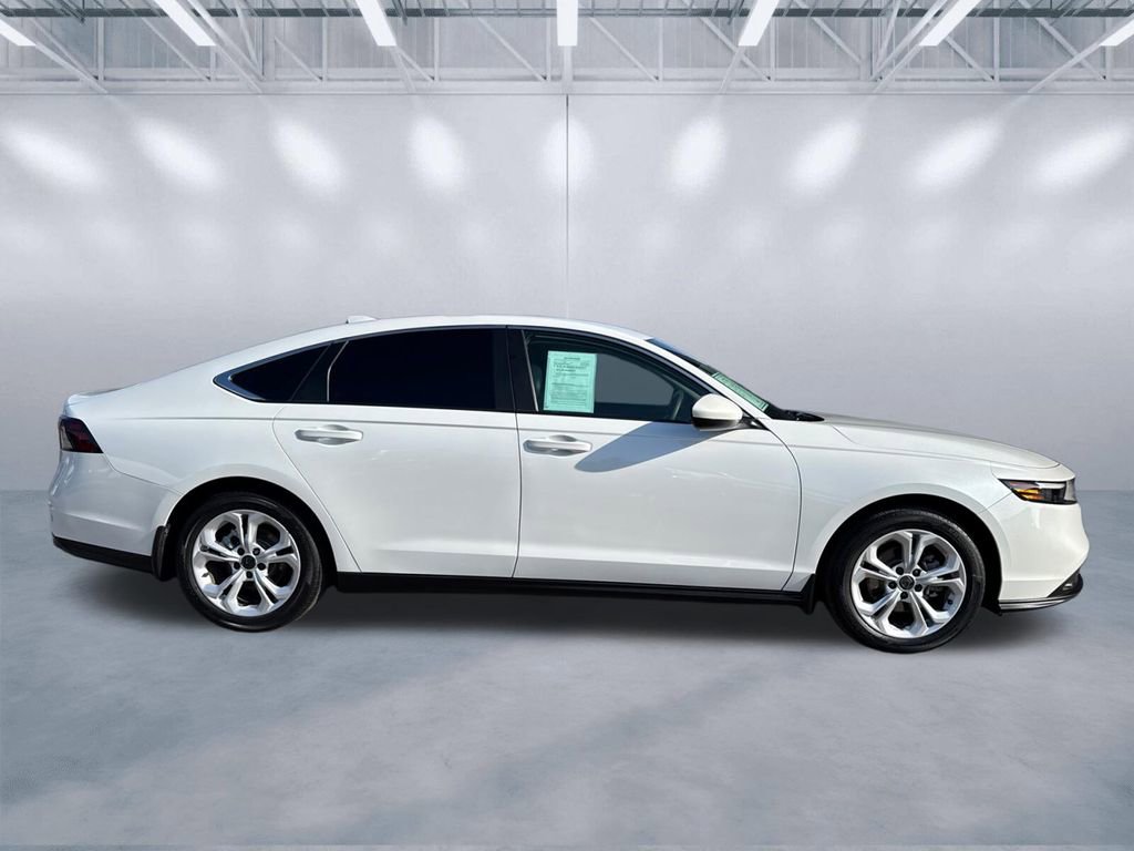 Used 2023 Honda Accord LX image 3