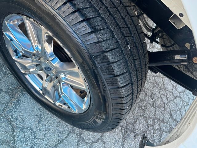 Used 2015 Ford F150 XLT w/ Equipment Group 302A Luxury RWD image 8