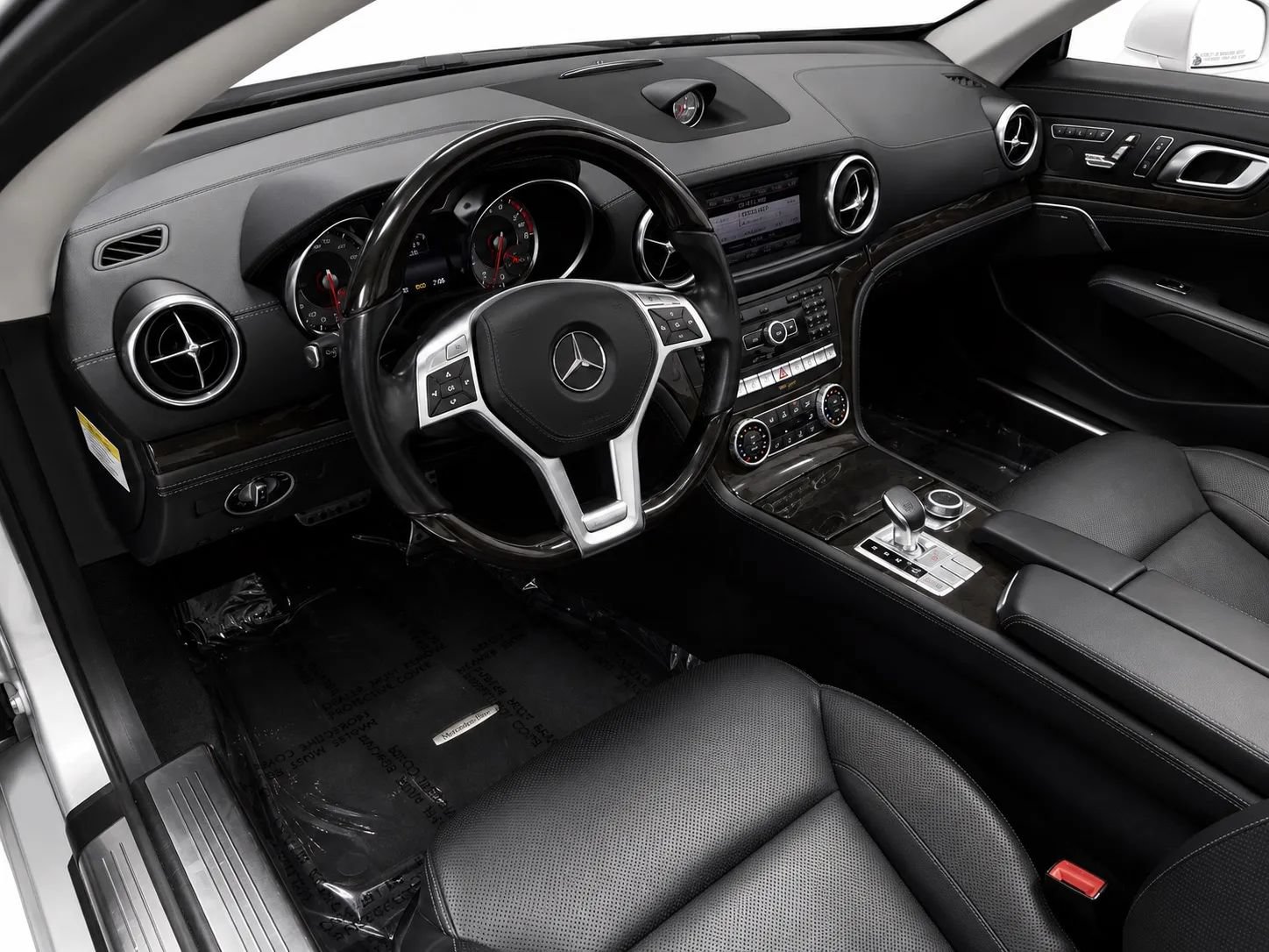 Used 2014 Mercedes-Benz SL 550 image 13