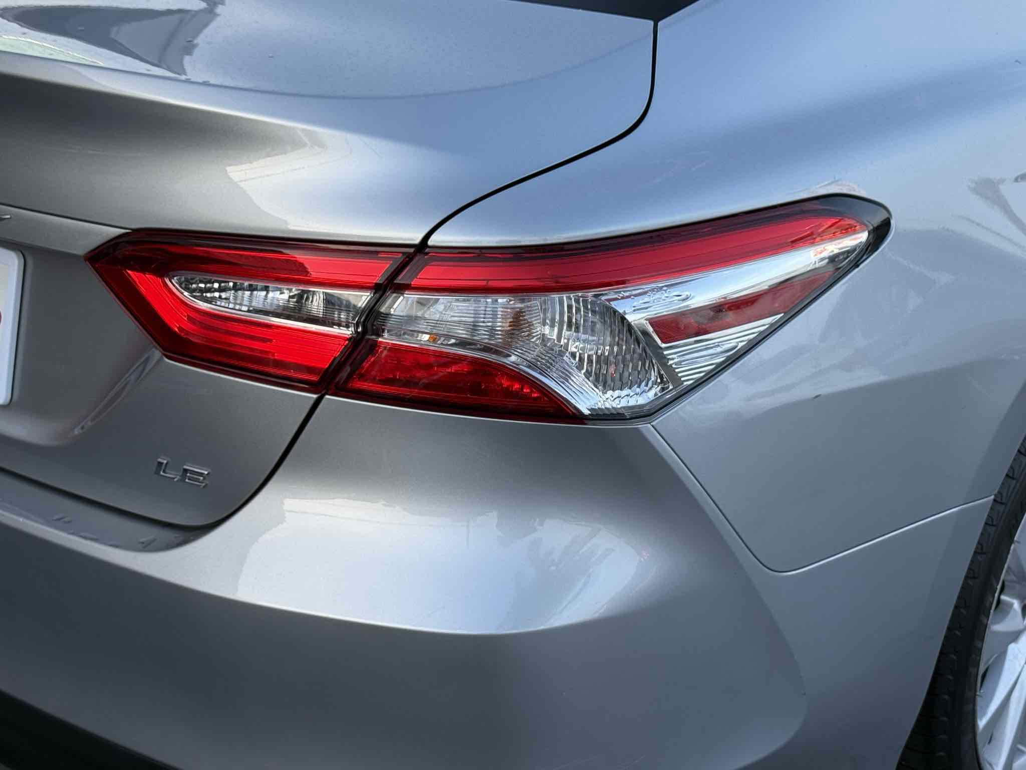 Used 2019 Toyota Camry LE image 24