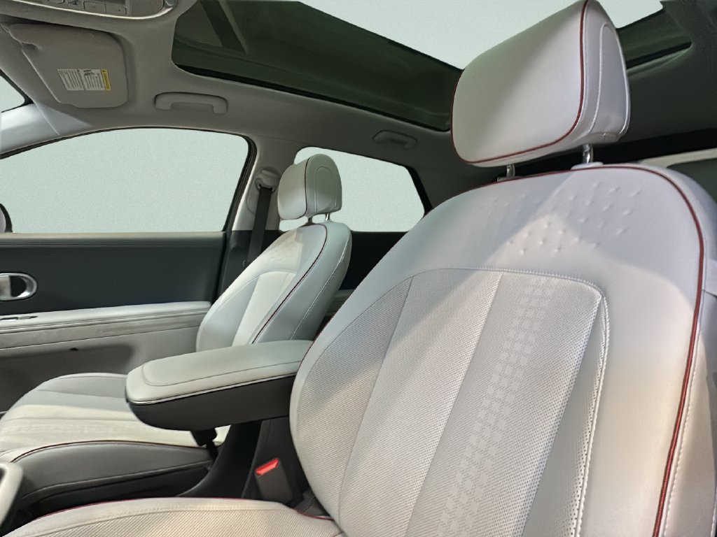 Certified 2024 Hyundai Ioniq 5 Limited AWD/4WD image 12