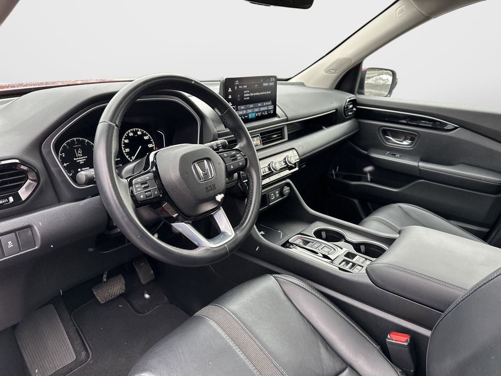 Certified 2025 Honda Pilot Touring image 32