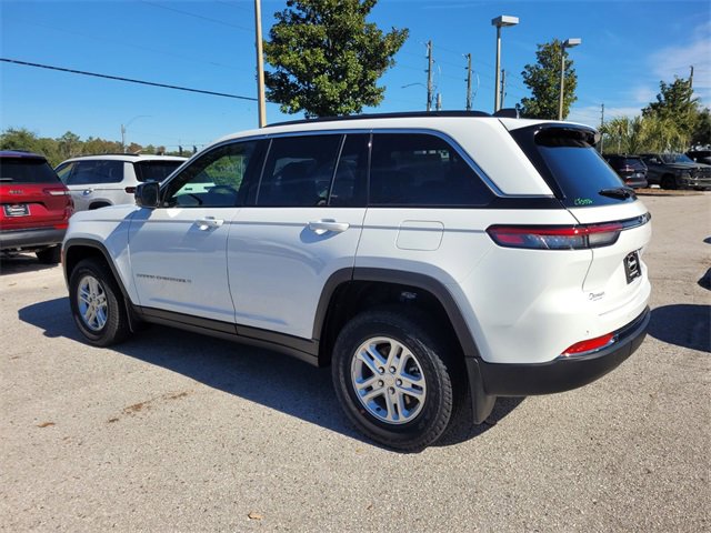 New 2025 Jeep Grand Cherokee Laredo w/ MOPAR Finishing Package image 10