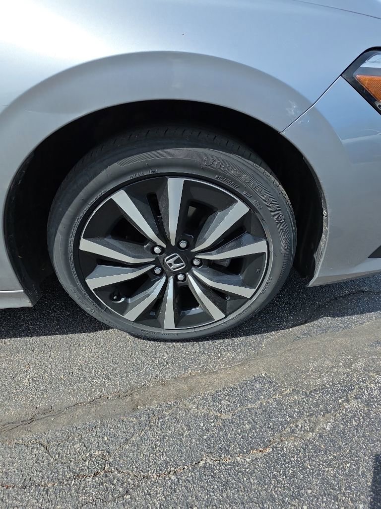 Used 2024 Honda Civic EX image 9