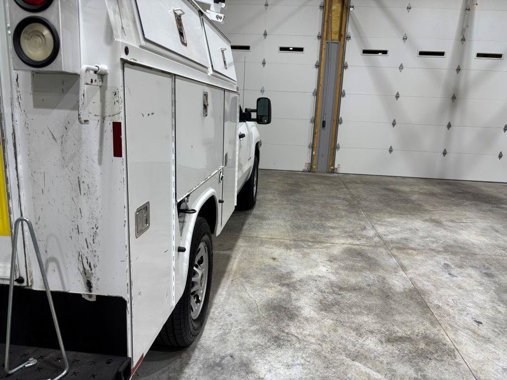 Used 2015 Chevrolet Silverado 3500 W/T RWD image 10