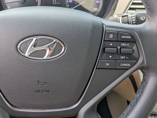 Used 2017 Hyundai Sonata Limited w/ Tech Package 03 FWD image 19