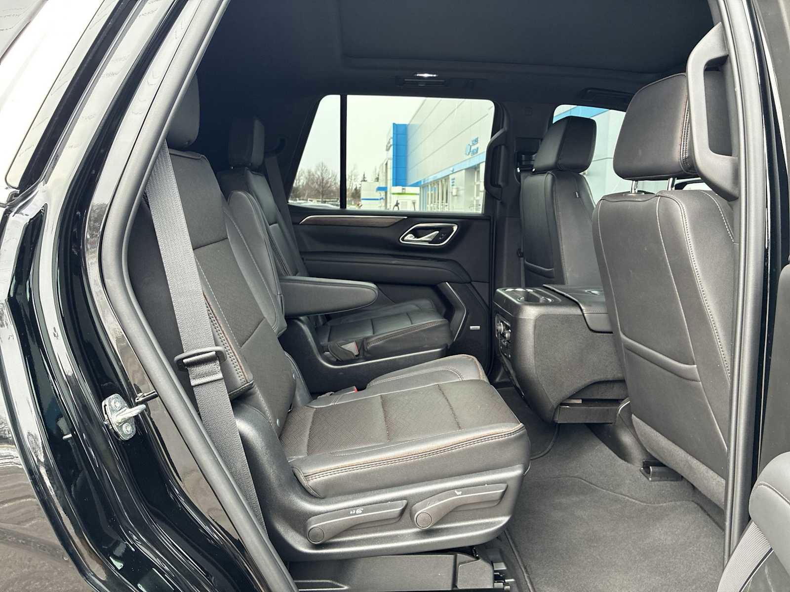 Used 2023 Chevrolet Tahoe High Country image 28