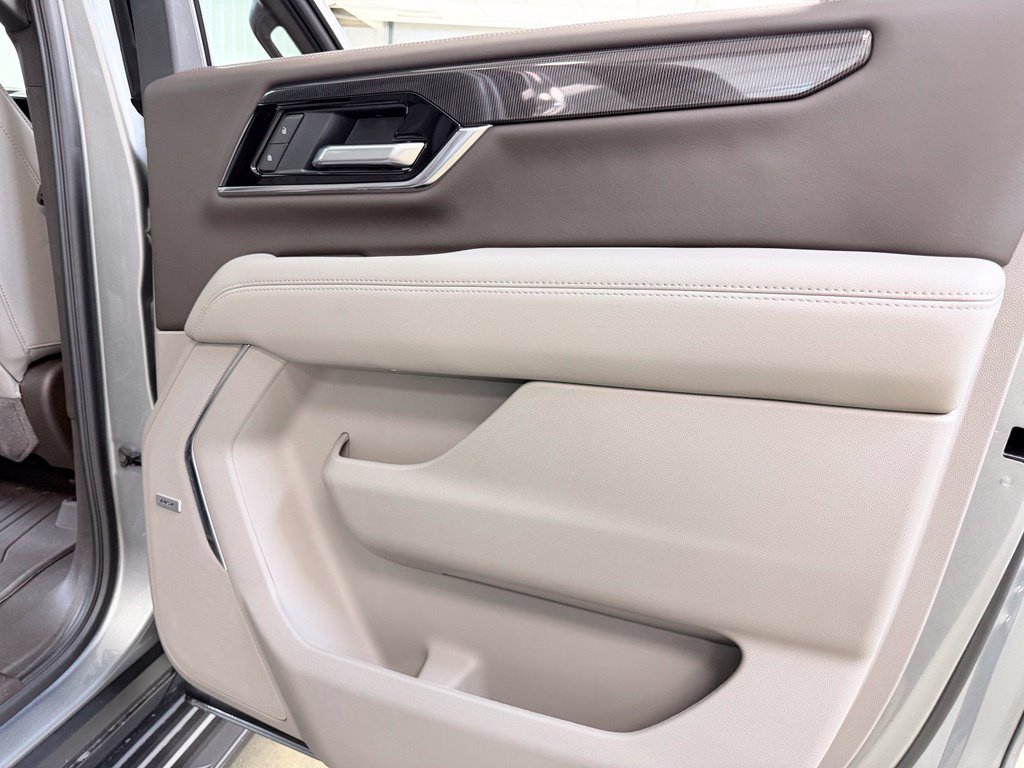 New 2026 GMC Yukon XL Elevation w/ Elevation Premium Package AWD/4WD image 42