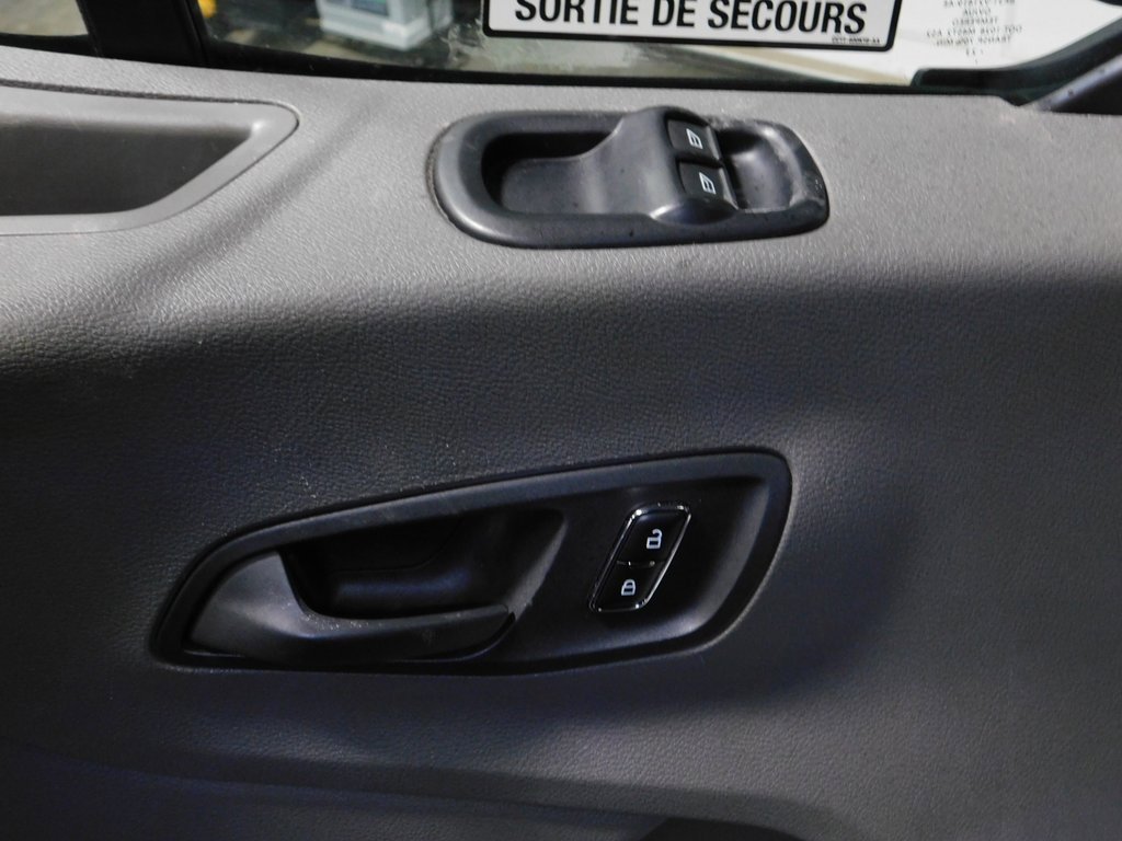 Used 2023 Ford Transit 350 XLT image 28