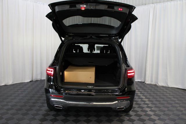 New 2025 Mercedes-Benz GLB 250 4MATIC image 7