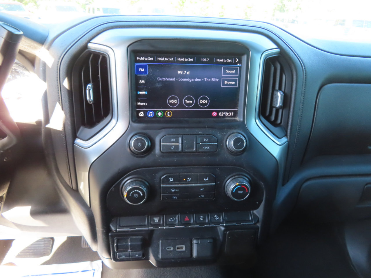 Used 2021 Chevrolet Silverado 2500 LT w/ Z71 Off-Road Package image 29