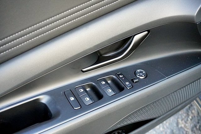 New 2026 Hyundai Elantra Sport FWD image 25
