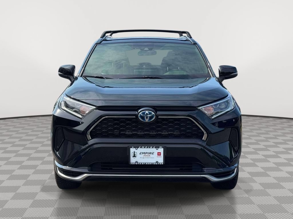 Used 2021 Toyota RAV4 SE w/ Weather & Moonroof Package AWD/4WD image 2