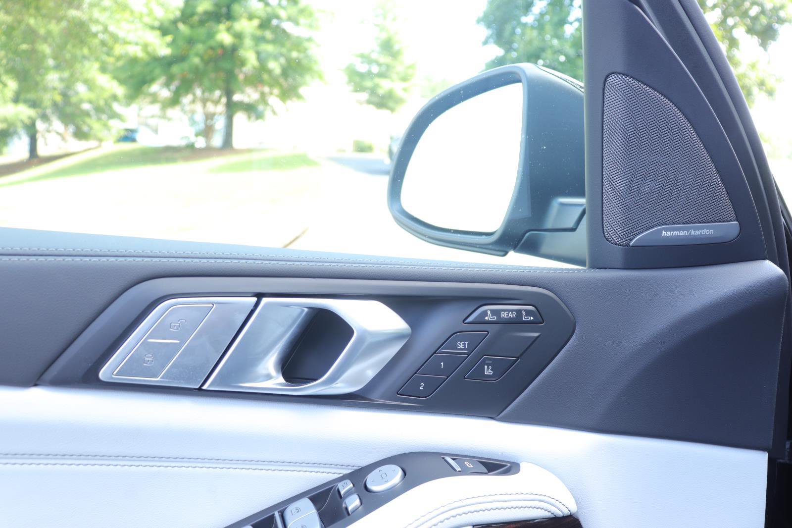 New 2026 BMW X7 xDrive40i w/ Premium Package image 29