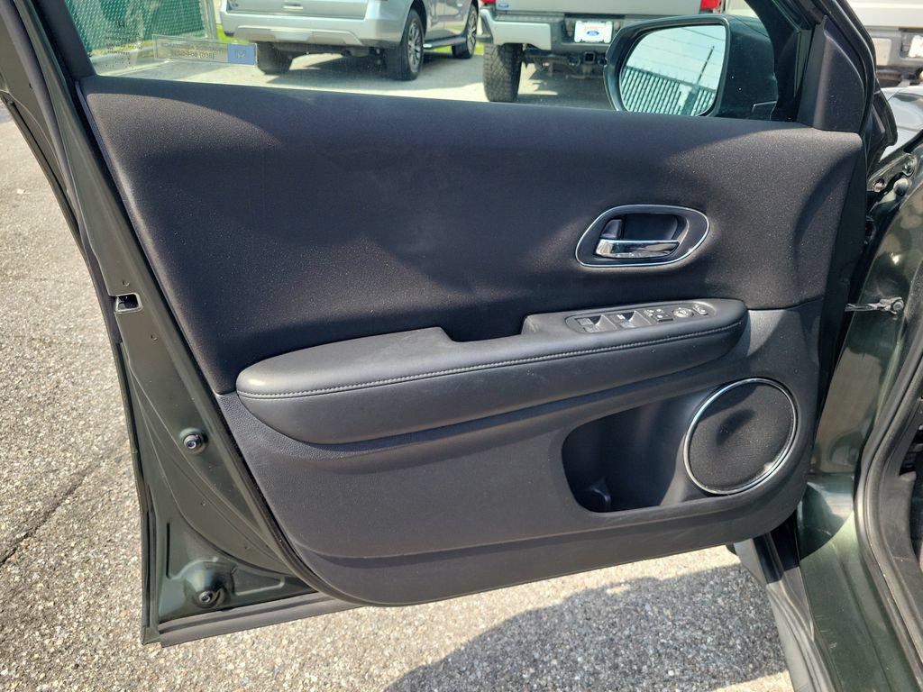 Used 2018 Honda HR-V EX image 20