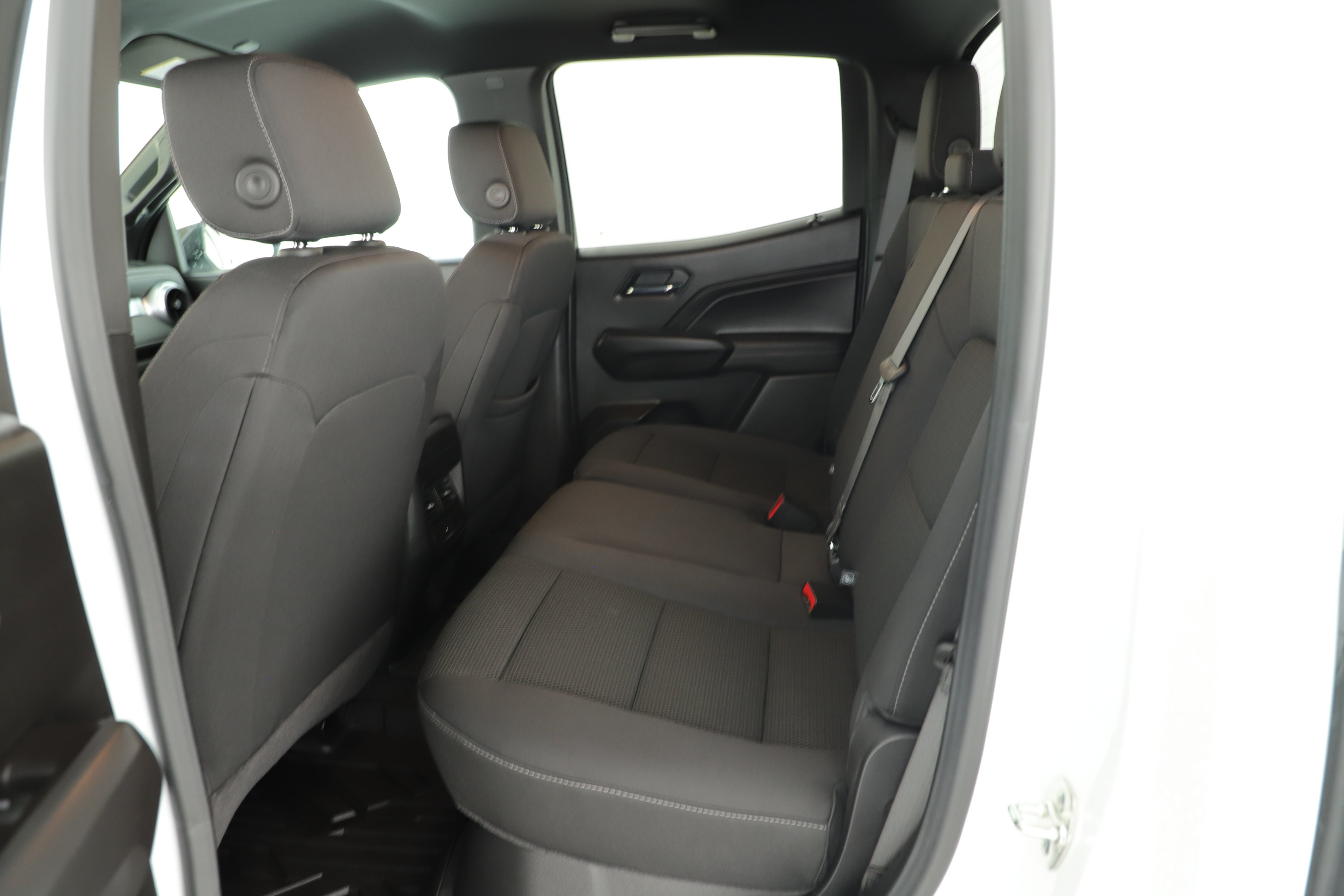Used 2026 Chevrolet Colorado LT RWD image 19