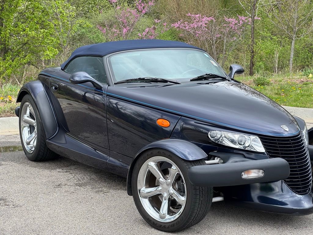 Used 2001 Chrysler Prowler RWD image 2