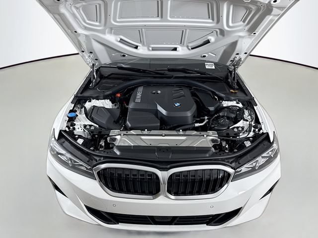 Used 2026 BMW 330i xDrive Sedan w/ Convenience Package image 31