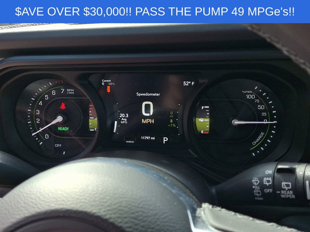 Used 2025 Jeep Wrangler Unlimited Sahara AWD/4WD image 22