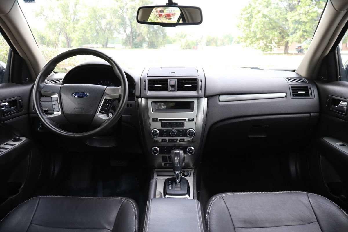Used 2011 Ford Fusion SEL w/ 301A Rapid Spec Order Code FWD image 16