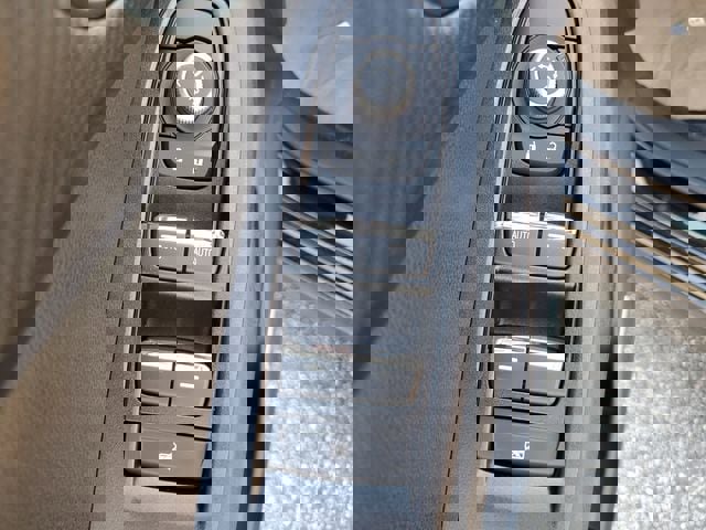 New 2025 Subaru Crosstrek 2.5i Limited w/ Popular Package #4A image 22