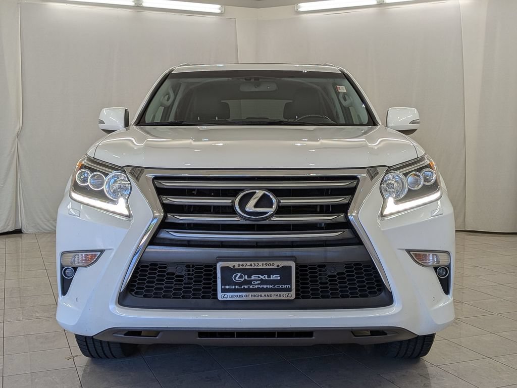 Used 2018 Lexus GX 460 Luxury w/ Preferred Accessory Package AWD/4WD image 3