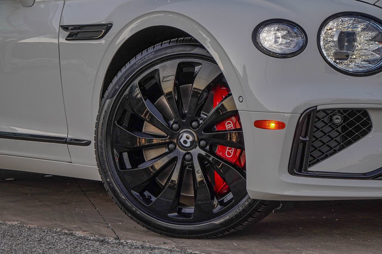 New 2026 Bentley Flying Spur Plug-In Hybrid image 3