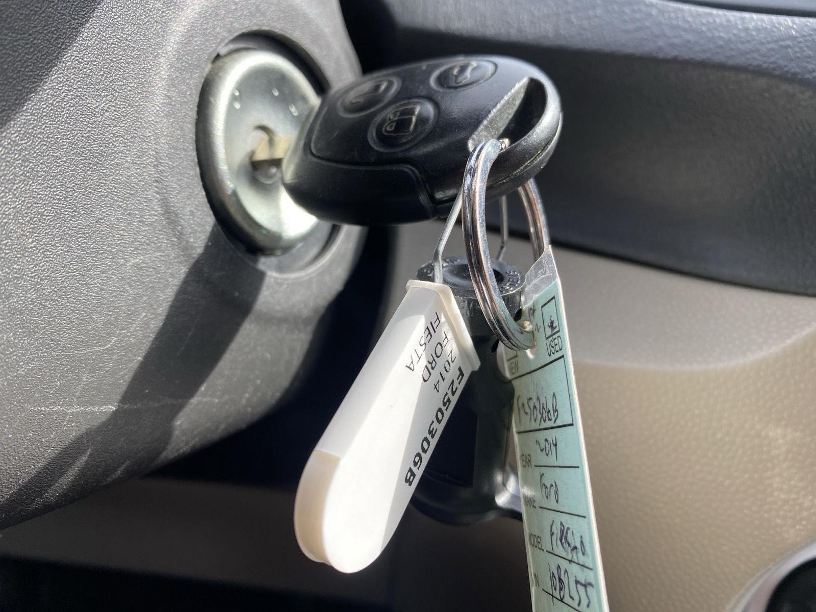 Used 2014 Ford Fiesta SE FWD image 22
