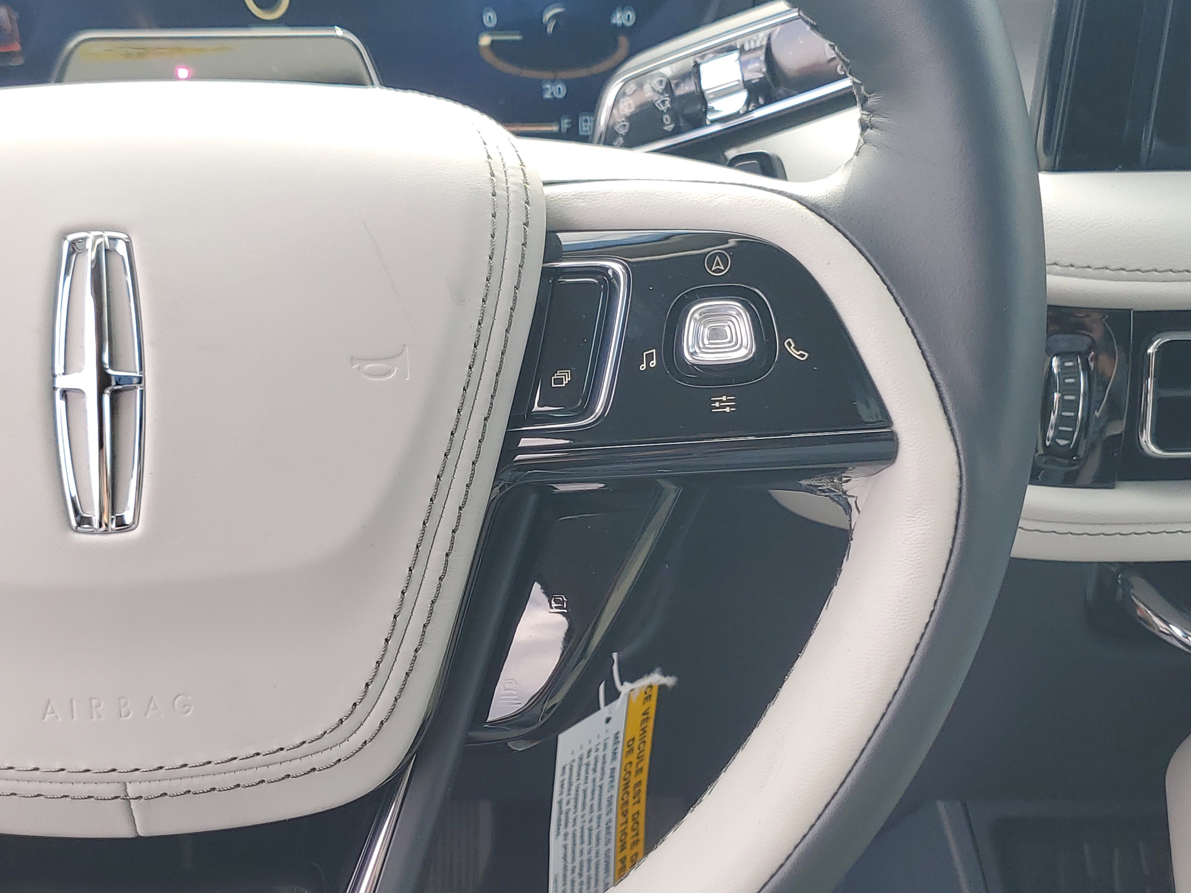 New 2026 Lincoln Aviator Reserve image 17