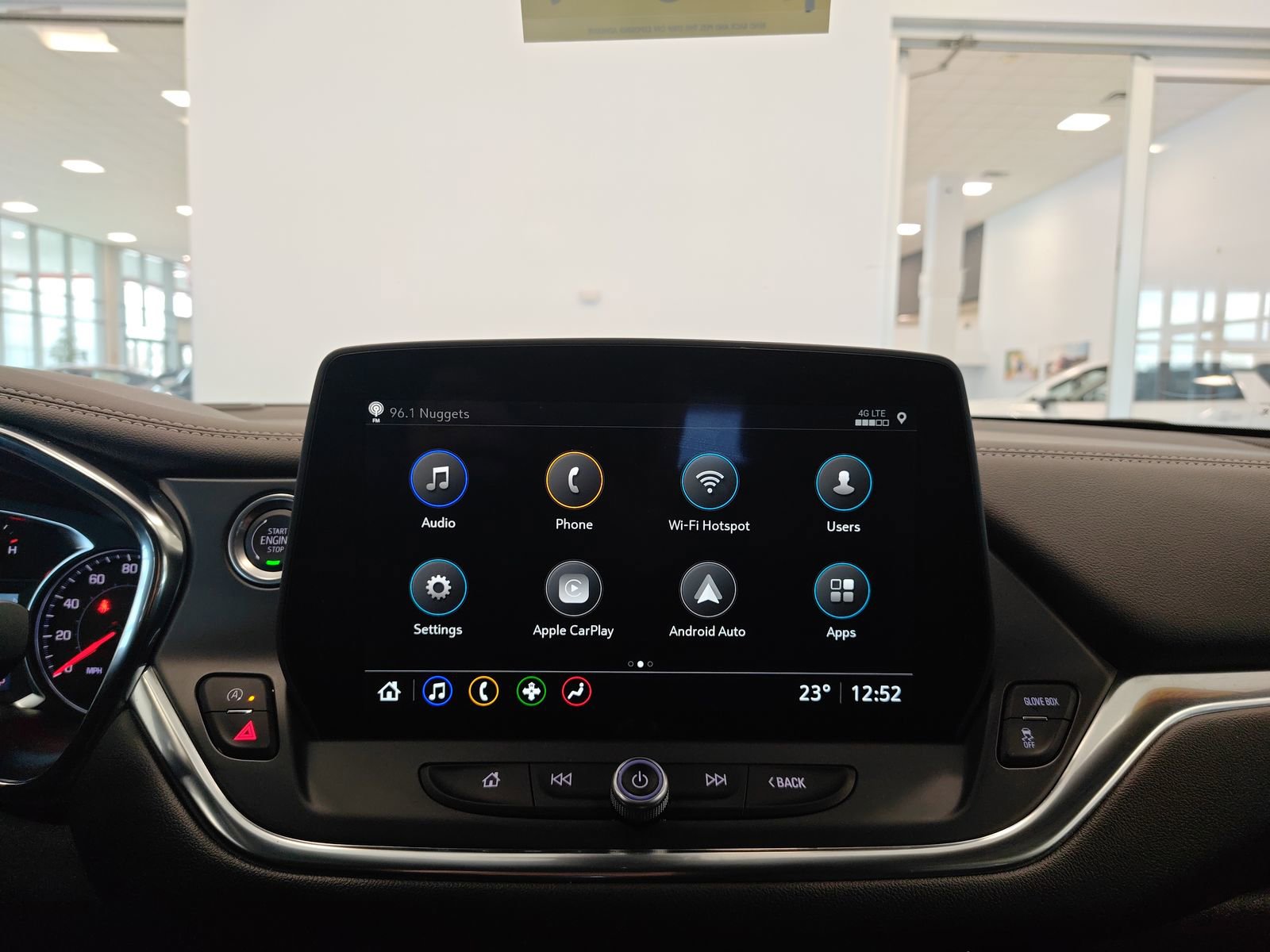 Used 2025 Chevrolet Blazer LT image 25